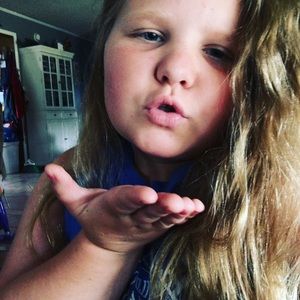 Meet your Posher, Danielle